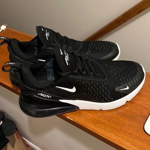 Nike Air Max 270 Black womens size 7